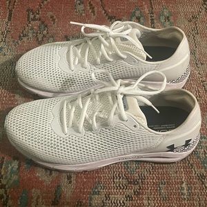 Under armor hovr sonic 4